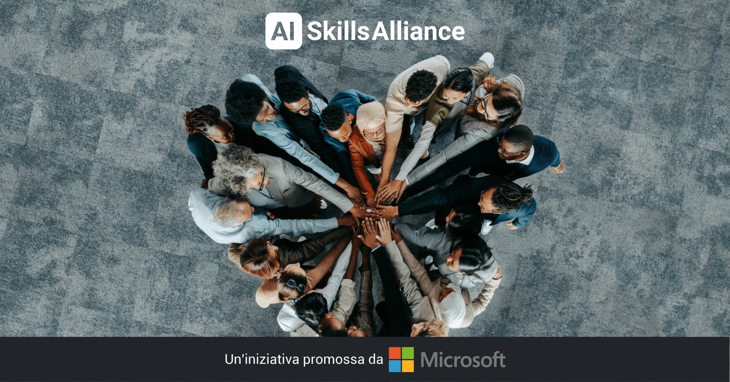 Alleanza-landscape Persone a cerchio che uniscono le mani al centro